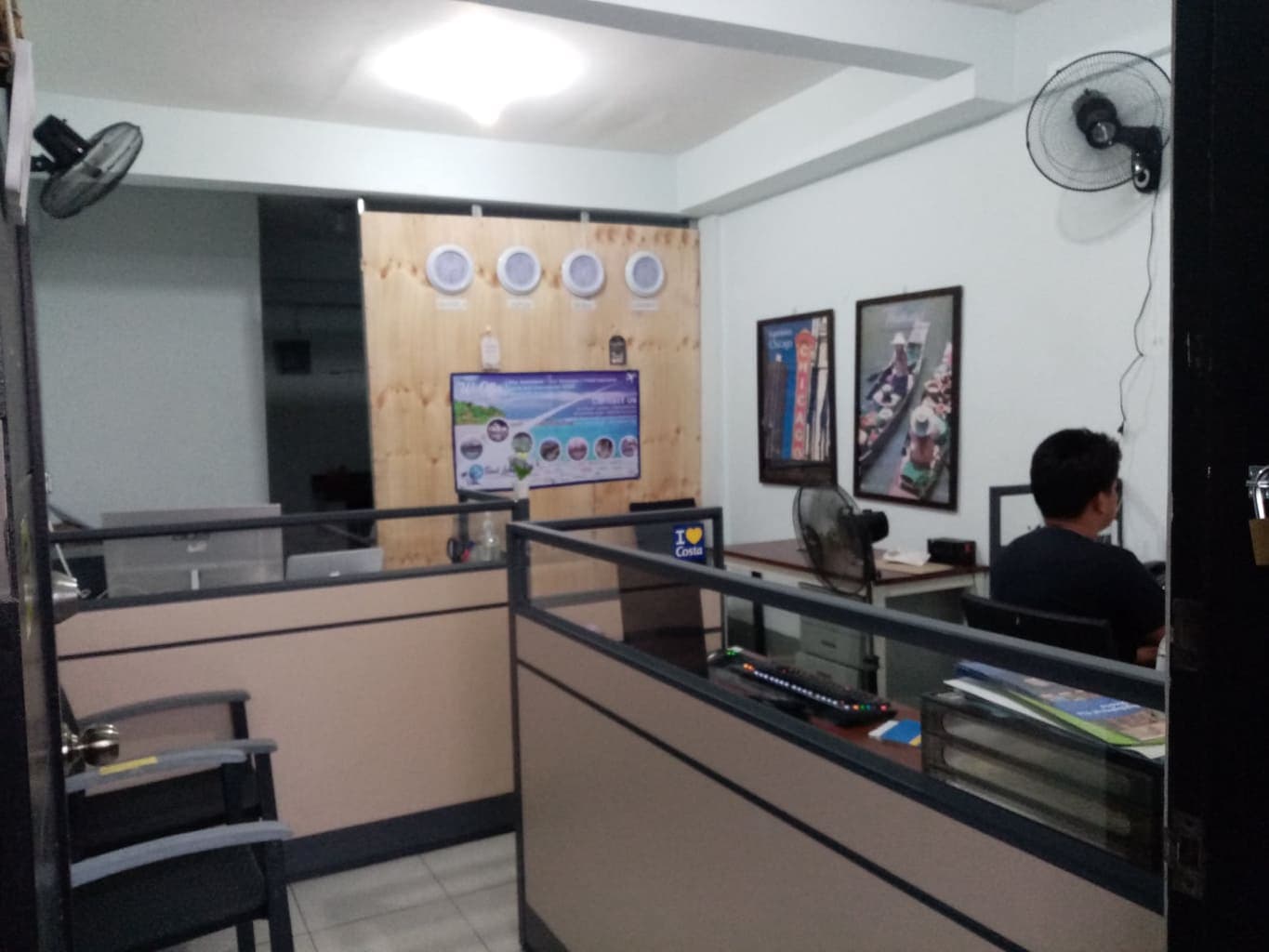 Seat Leisure Travel and Tours office